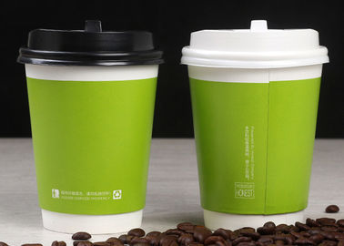 China PE bedekte Beschikbare Dubbele Muurdocument Koffiekoppen voor Drank met Deksels met een laag fabriek